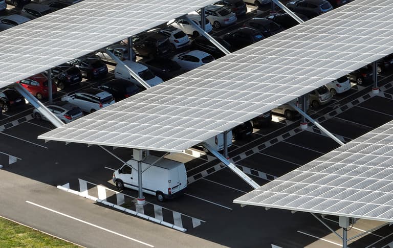 Imagem Carport Solar: Entenda Como Funciona